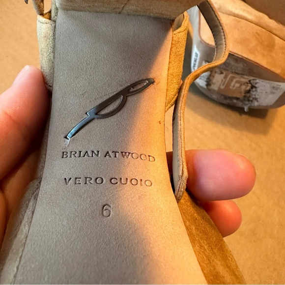 Brian Atwood Vero Cuoio tan heels, size 6, 5" high, knot front - Picture 4 of 8